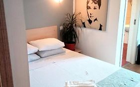 Central Guesthouse